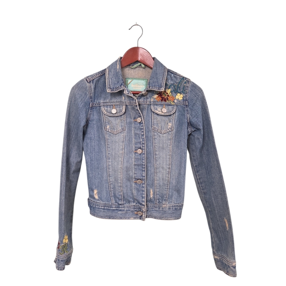 Hollister Y2k distressed denim jacket with embroidered palm trees‎ flowers Small